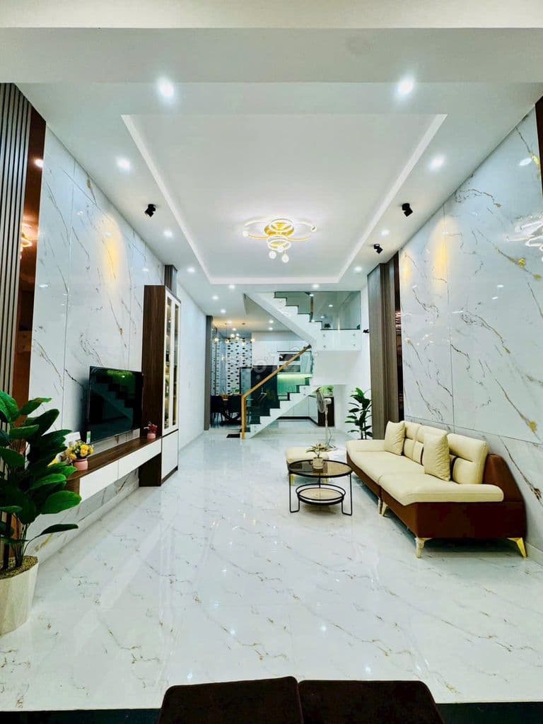Siêu Phẩm- MT Kinh Doanh Hẻm CHợ- Âu Cơ- Tân Bình.DT 4x15- 2 LẦu-MỚI
