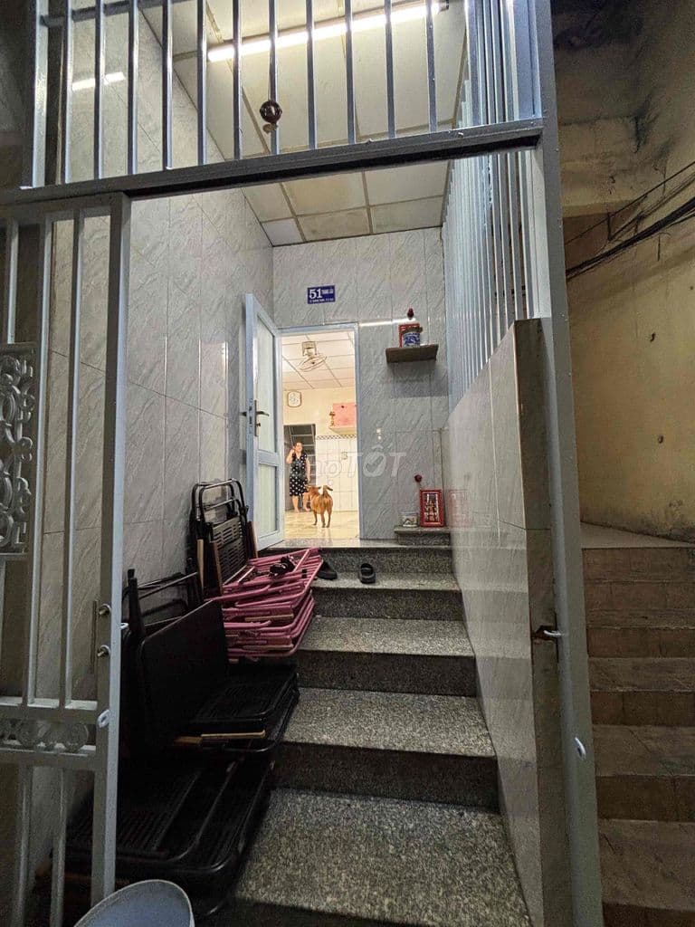 Chính chủ cần bán căn chung cư ở lầu 1