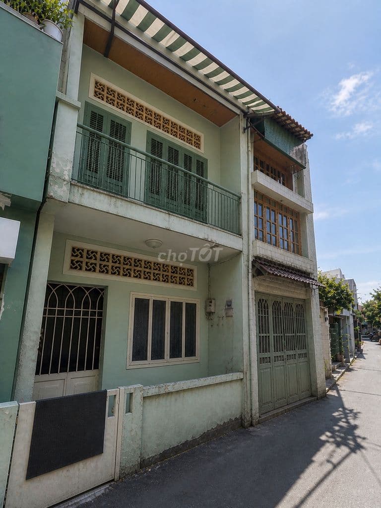 QUẬN 3 - LÝ CHÍNH THẮNG - 66M2 - 11 TỶ - 2 MT - NỞ HẬU - SÁT HOÀNG SA