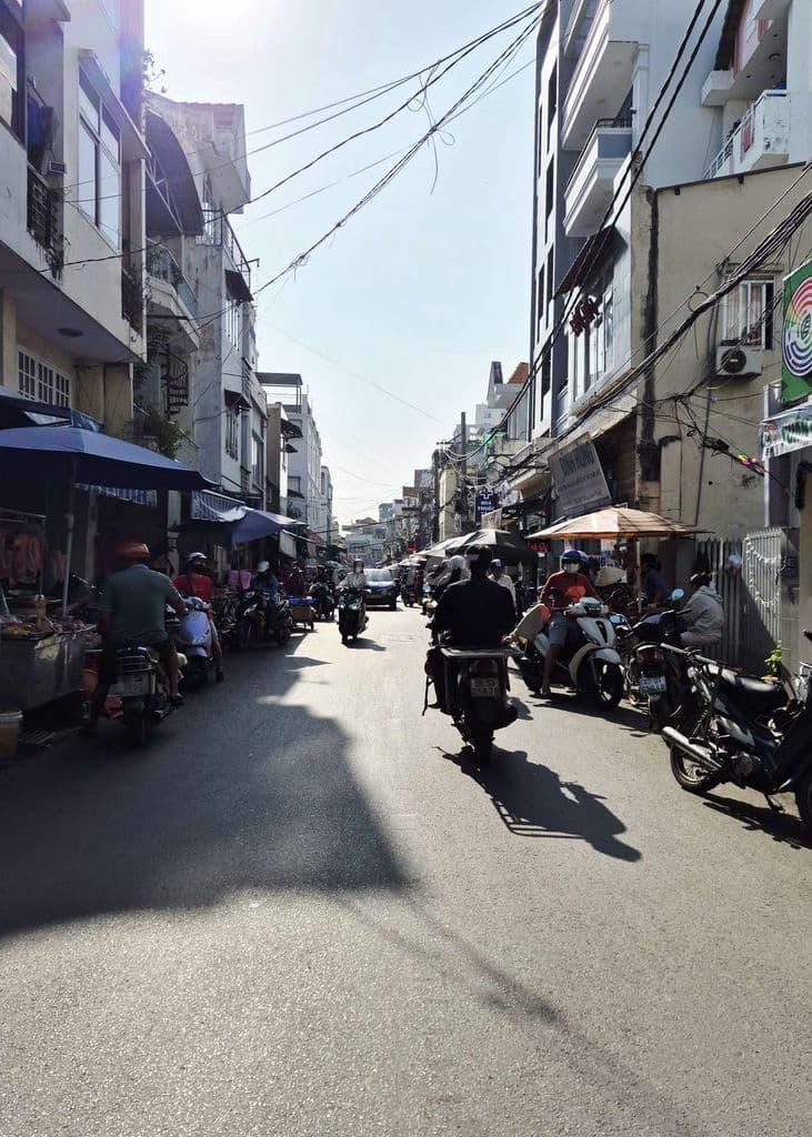 Bán gấp nhà hẻm xe hơi DT 115m, gần ĐH Ngoại Thương, P25 Bình Thạnh - Ảnh 2