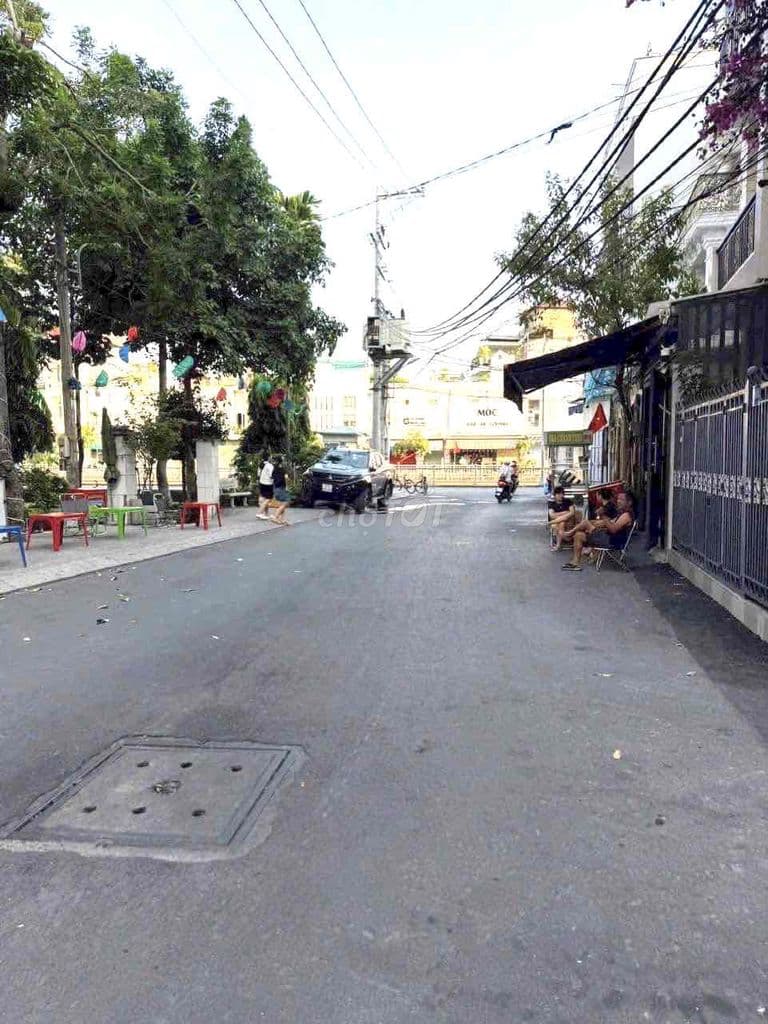 CHÍNH CHỦ CẦN BÁN 496 DQH P6