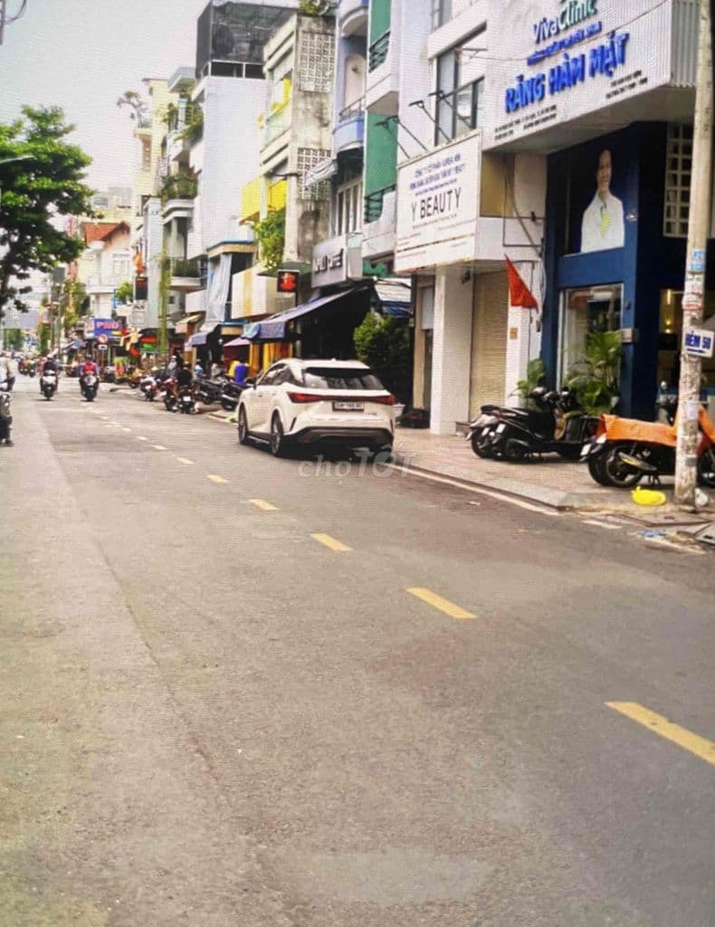 TRẦN KHẮC CHÂN , TÂN ĐỊNH Q1