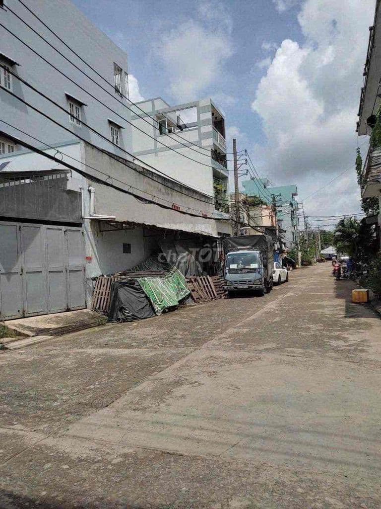 Đất kho 80m2 diện tích 8x10m hẻm xe hơi