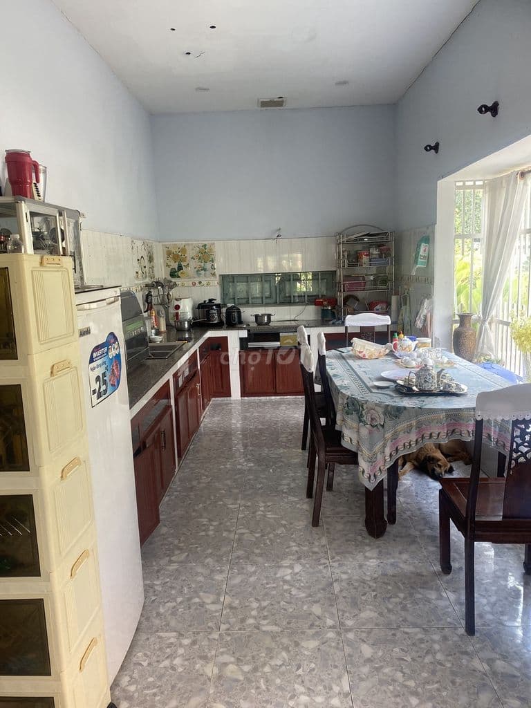 BÁN GẤP BÁN GẤP CĂN BIỆT THỰ GIÁ RẤT TỐT.
