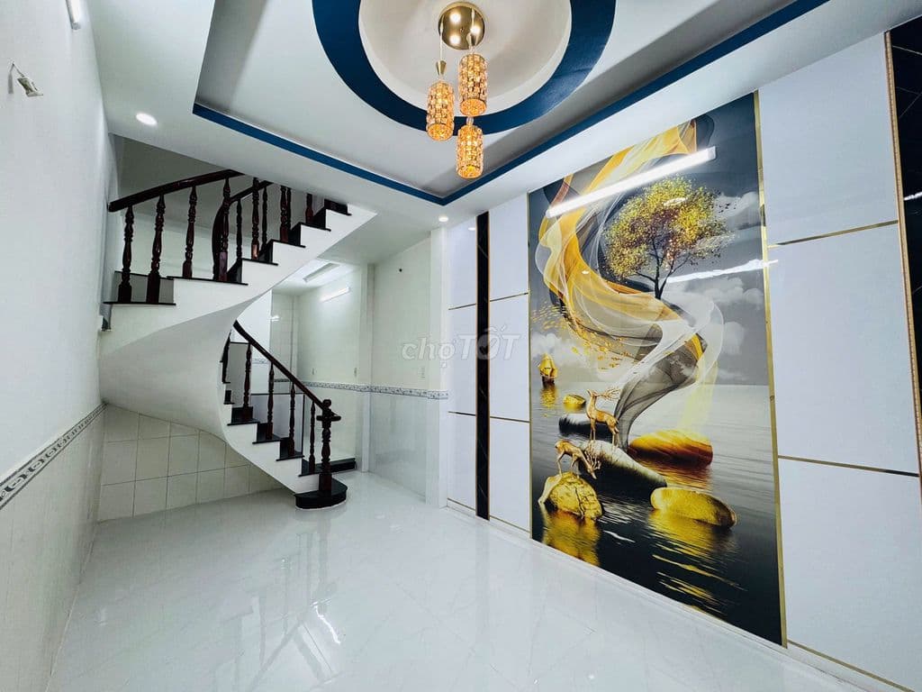 Bán nhà Gần bến xe Buýt Thới An, đường Lê Văn Khương, giá 2 tỷ 050 tr