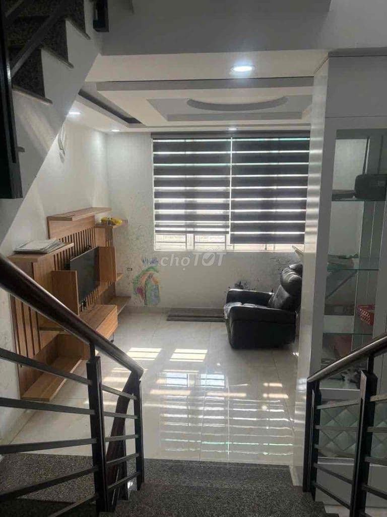10.5 Tỷ – Nhà Mặt Tiền Kinh Doanh – 4 Tầng – Phước Bình Thủ Đức