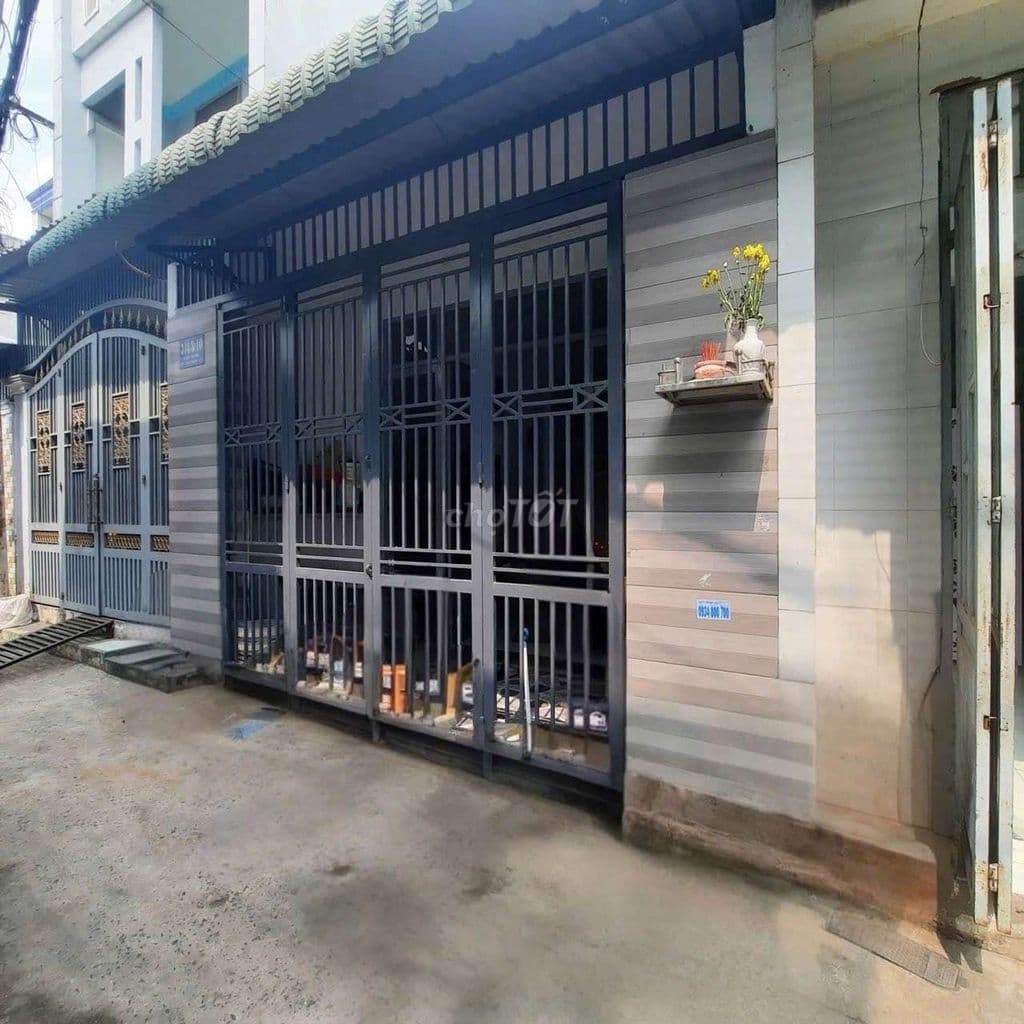 NHÀ HÈM XE HƠI NGUYỄN THI TRÀNG - 4x15m -2TÂNG - Ảnh 2