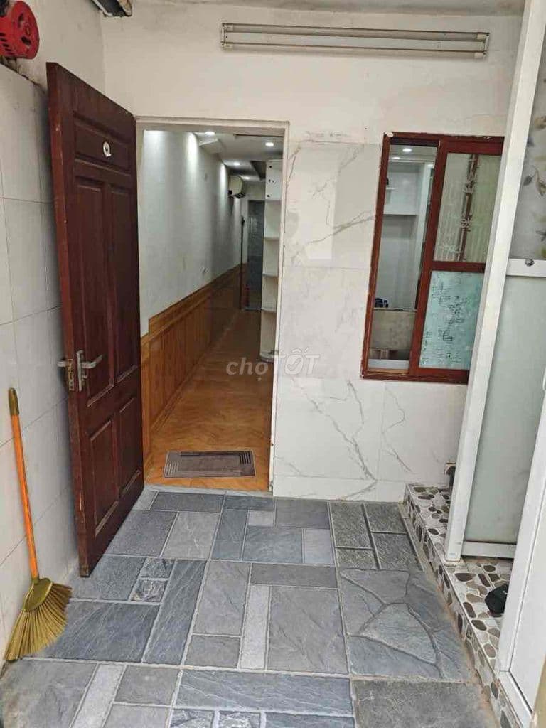VỪA TIỀN!Nhà tập thể Mai động tầng 1, DT 27/40 m2 chỉ 2,8 tỷ(TL) - Ảnh 3
