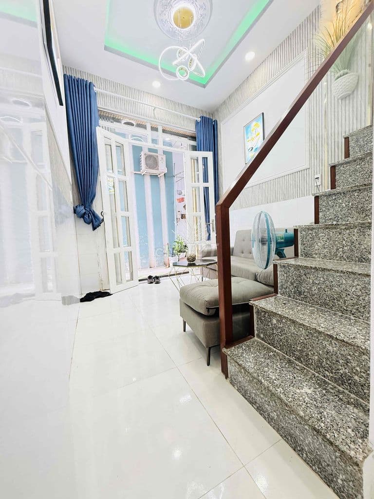 🛑Nhà đẹp 2 lầu, 4 phòng ngủ, 1982 Huỳnh Tấn Phát, có sổ hồng dsh