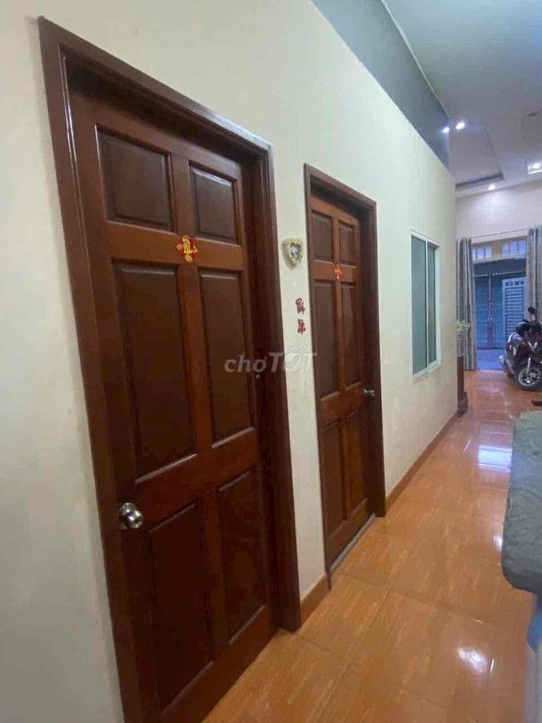 Bán nhà sổ hồng riêng ngay chợ 1A ngang 5m giá siêu đầu tư - Ảnh 3