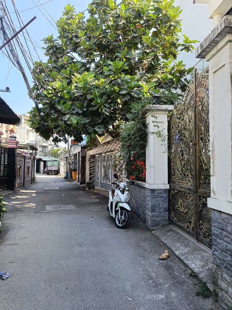 ❤️❤️❤️ Bán nhà 2 tầng, đường xe tải cách Nguyễn Duy Trinh 2 căn, Q.2