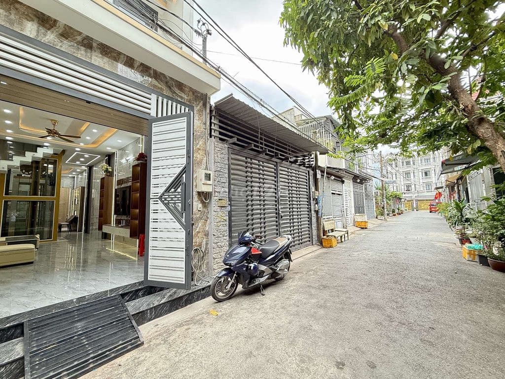 Siêu Phẩm 3 Tầng Có Thang Máy Hẻm nhựa 6m Thông Lê Văn Khương - Ảnh 3