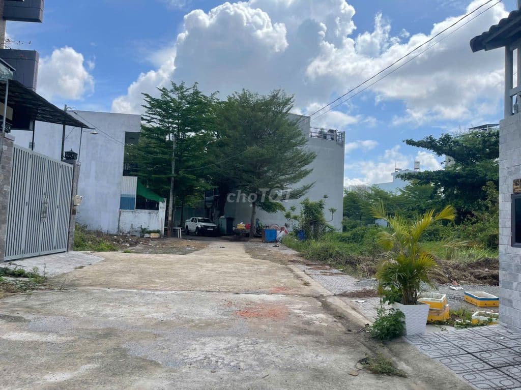 Chính chủ bán lô đất ngay cạnh vinhomes quận 9 - Ảnh 3