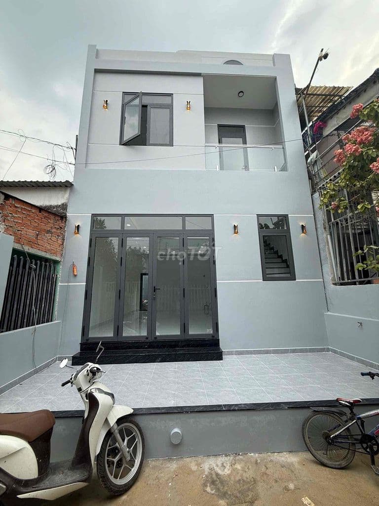 Bán nhà sổ hồng riêng 1 trệt 1 lầu ngang 6x12