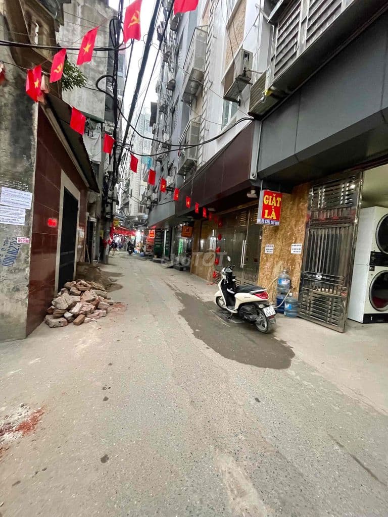 nhà Thái Hà 40m2 6 tầng thang máy 12.799 tỷ vài nhà ra phố.Hot - Ảnh 3