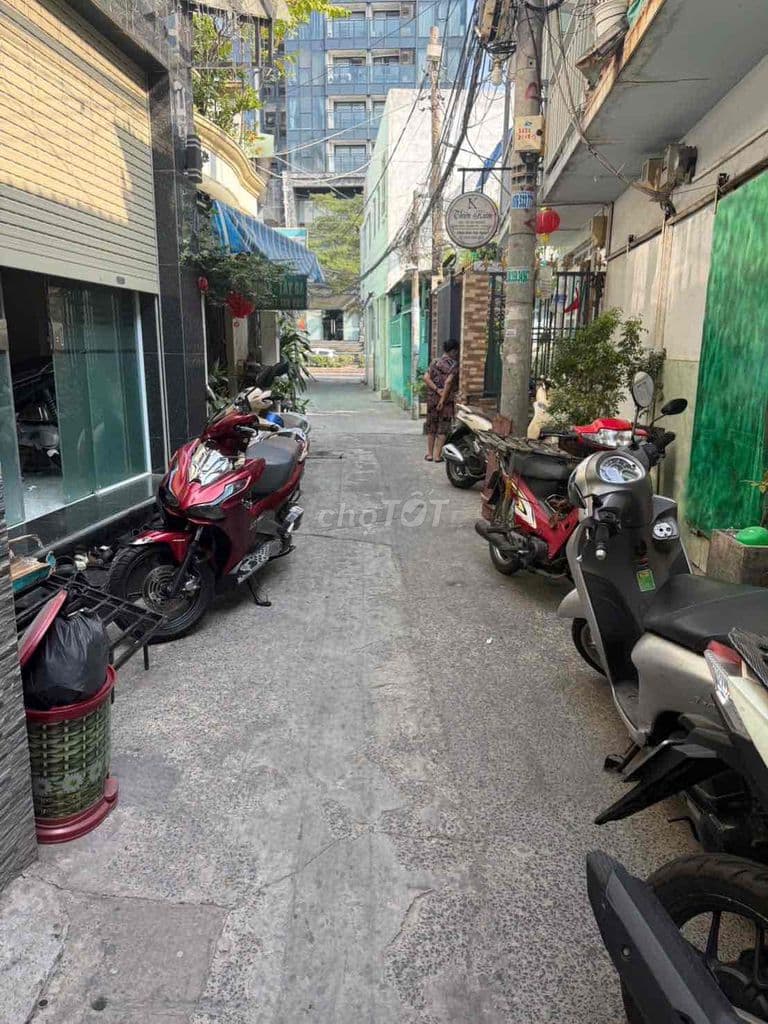 mình chính chủ cần bán căn nhà hẻm 42 Phú thuận