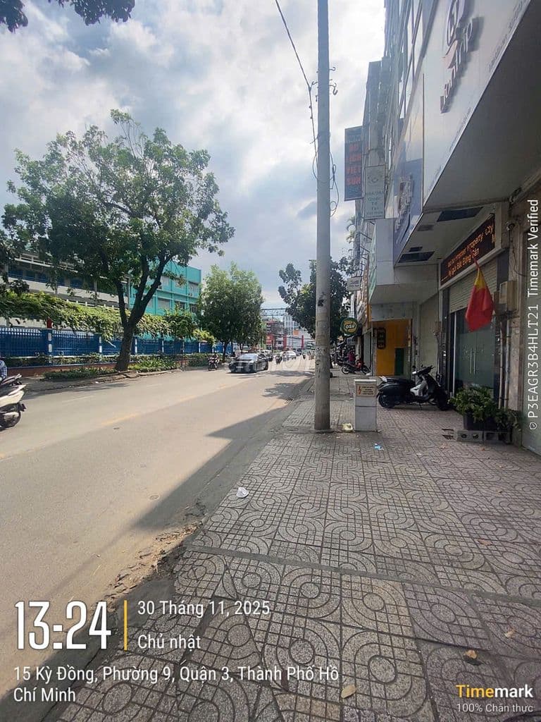 Căn góc 2 MT Lý Chính Thắng, Q 3. Đoạn 2 chiều, 5 tầng. Giá 9,9 tỷ BL