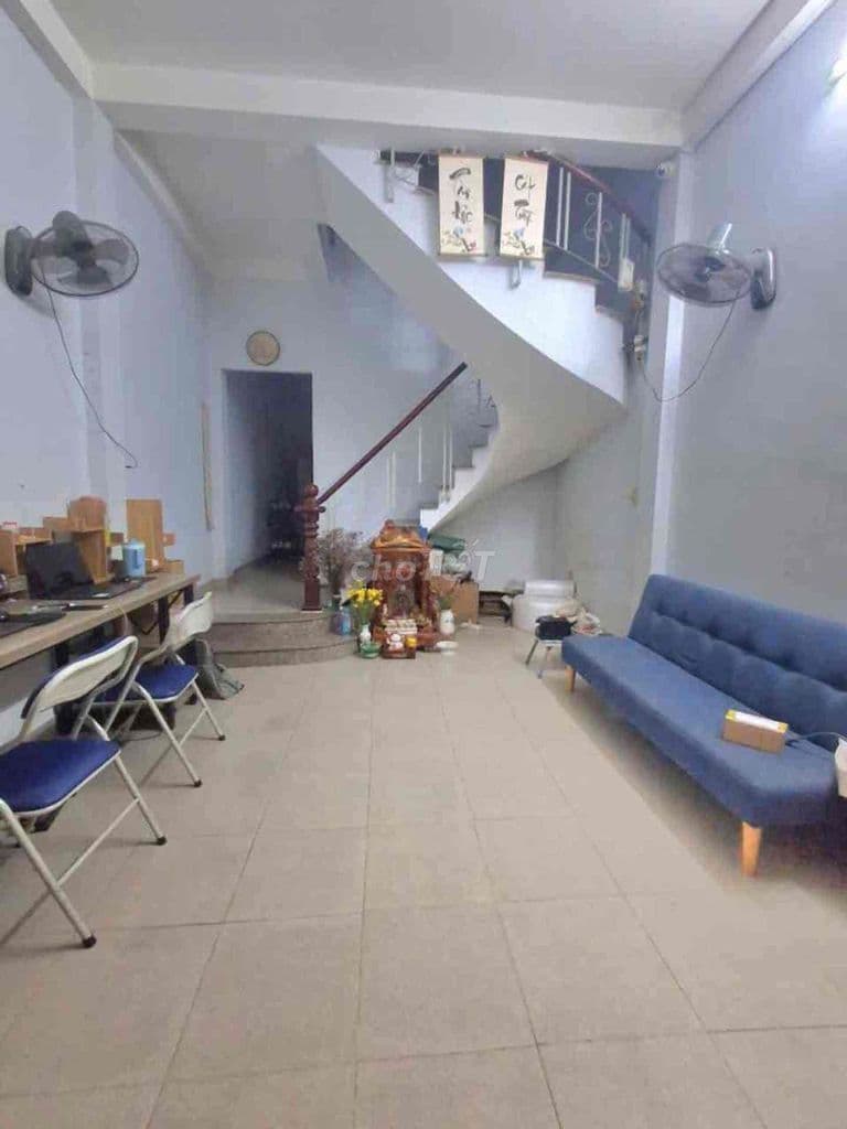 Nhà đẹp như tranh, BTCT 1 Lầu, 38m2, sổ hoàn công, giá tốt - còn thươn - Ảnh 2