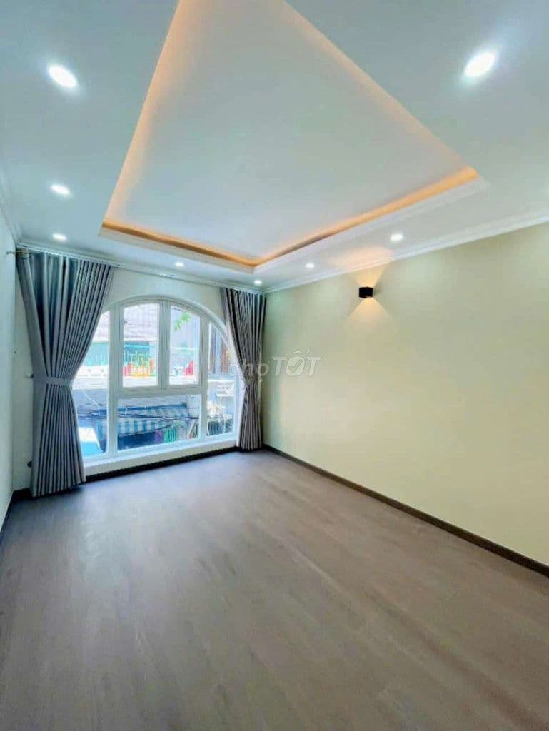 BÁN NHÀ ĐẸP 5 LẦU 6,15 TỶ ( QUẬN 4 ) - Ảnh 3