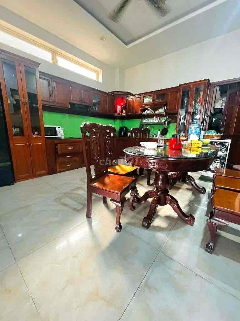 DINH THỰ NGANG 10M - BIỂU TƯỢNG SỐNG THỊNH VƯỢNG TẠI KHU VIP MÃ LÒ