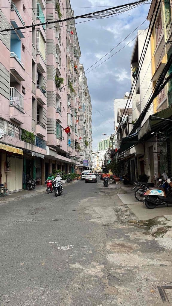 bán nhà mặt tiền chung cư cây mai mới 100% đường Tân Thành P16Q11