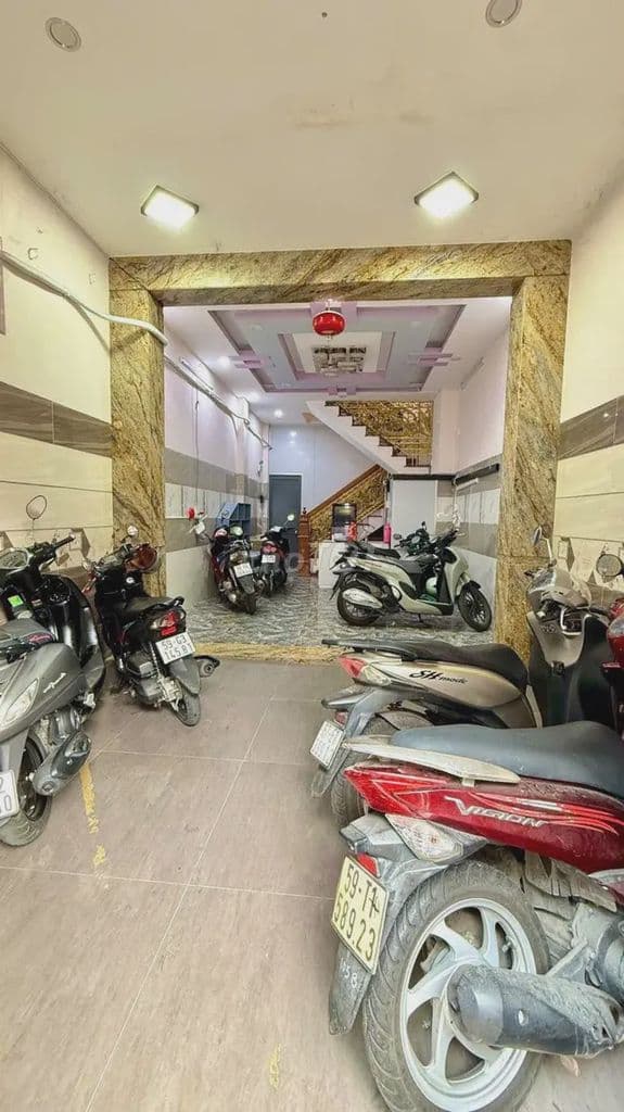NHÀ MẶT TIỀN NGUYỄN VĂN CÔNG CHO THUÊ 50TR/THÁNG-80M2-5 TẦNG GIÁ 14 TỶ - Ảnh 2
