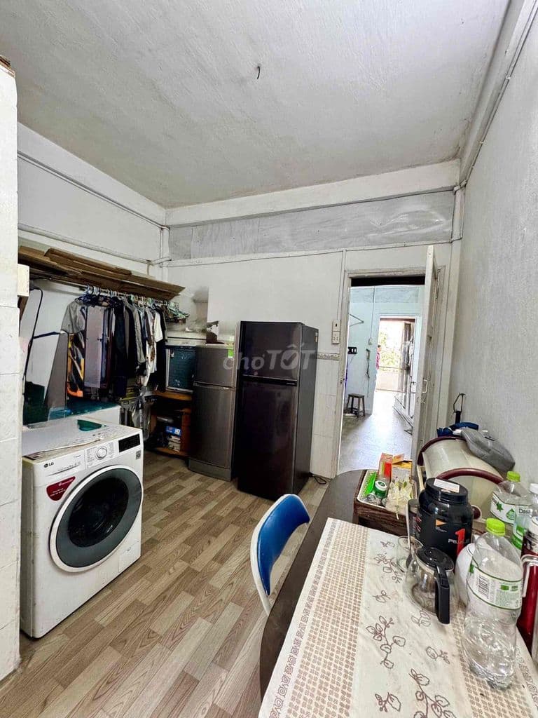 Chung Cư Lạc Long Quân. 45m2. Ngay chợ Hoa Đầm Sen - Ảnh 2