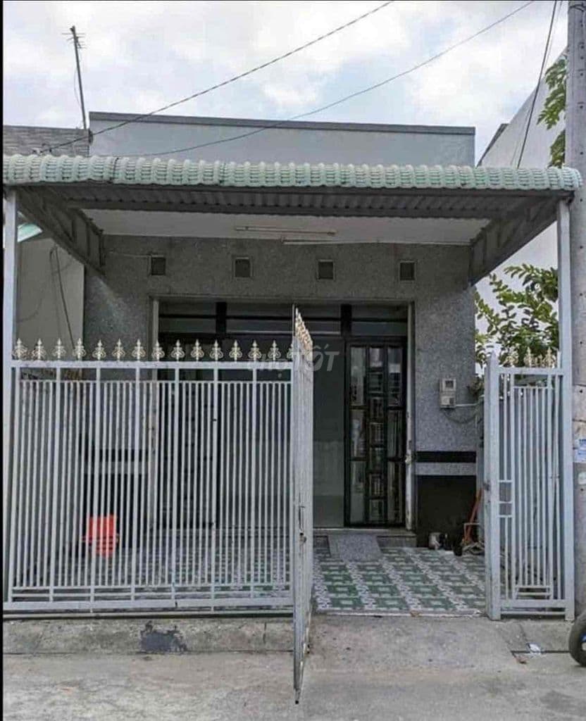 Kẹt tiền cần bán gấp căn nhà cấp 4