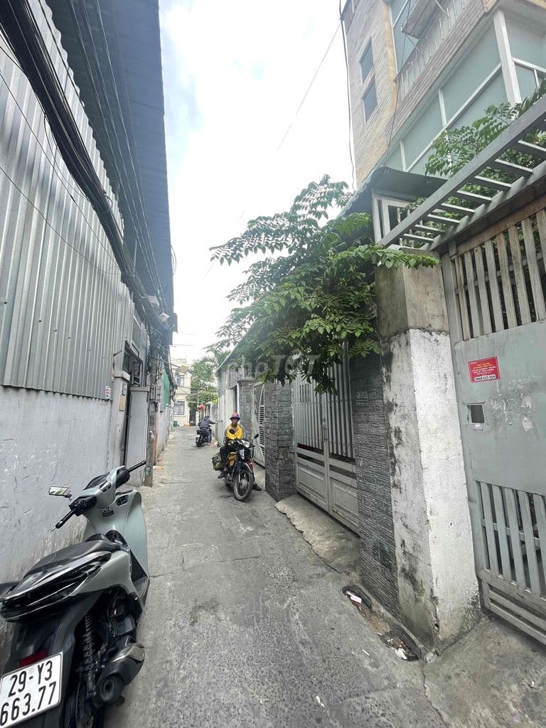 NHÀ PHỐ HIỆN ĐẠI - HẺM 458 HUỲNH TẤN PHÁT NGAY KDC NAM LONG QUẬN 07 - Ảnh 2