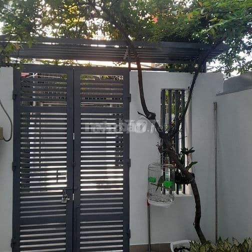 Nhà mới cấp 4 có sân rộng ngay Cầu Long Kiểng - DT 5,2x22m