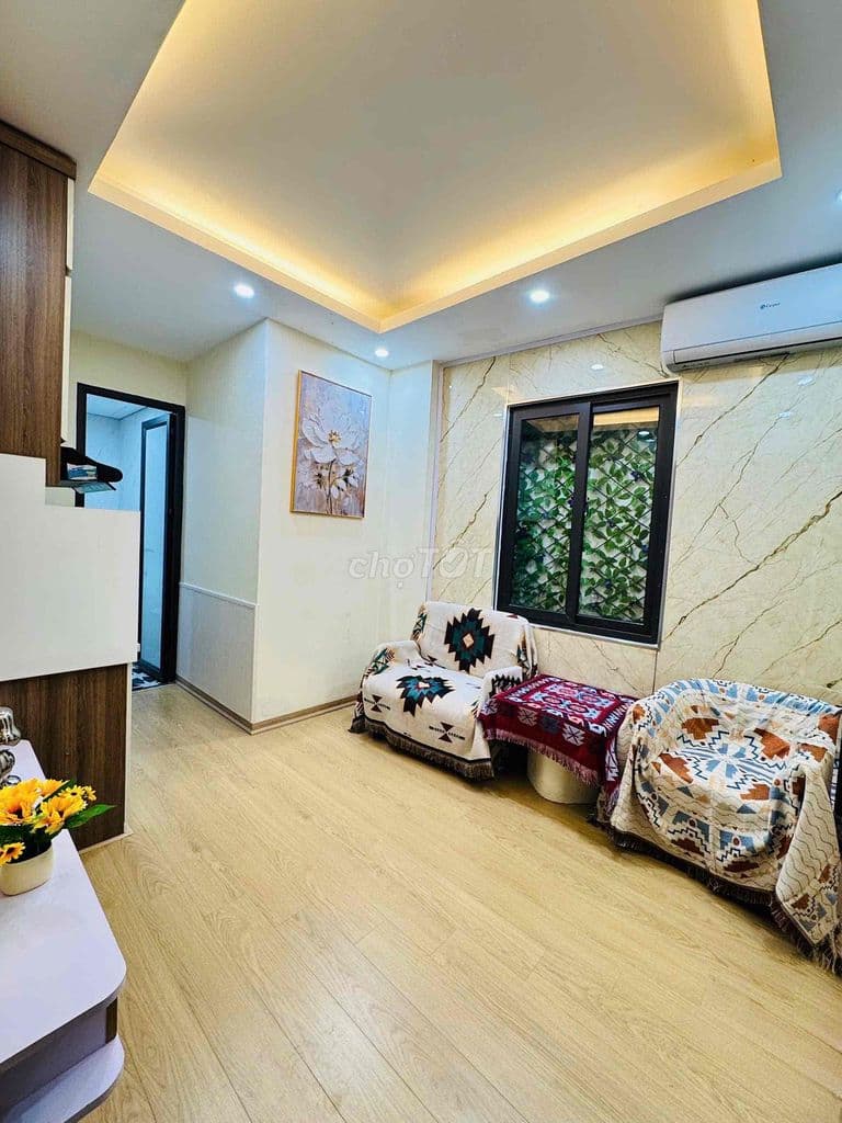 Bán CC Mini Mặt Phố Đội Cấn Ba Đình, Rất Mới Thoáng Đẹp. Giá Rẻ