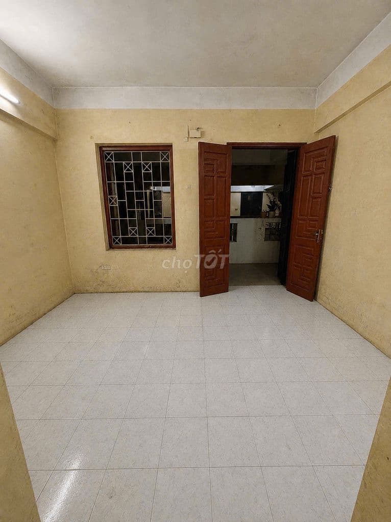 Bán chung cư Phố Nguyễn Định Dị, sổ đỏ riêng, thang máy, 2,85 tỷ có TL - Ảnh 3