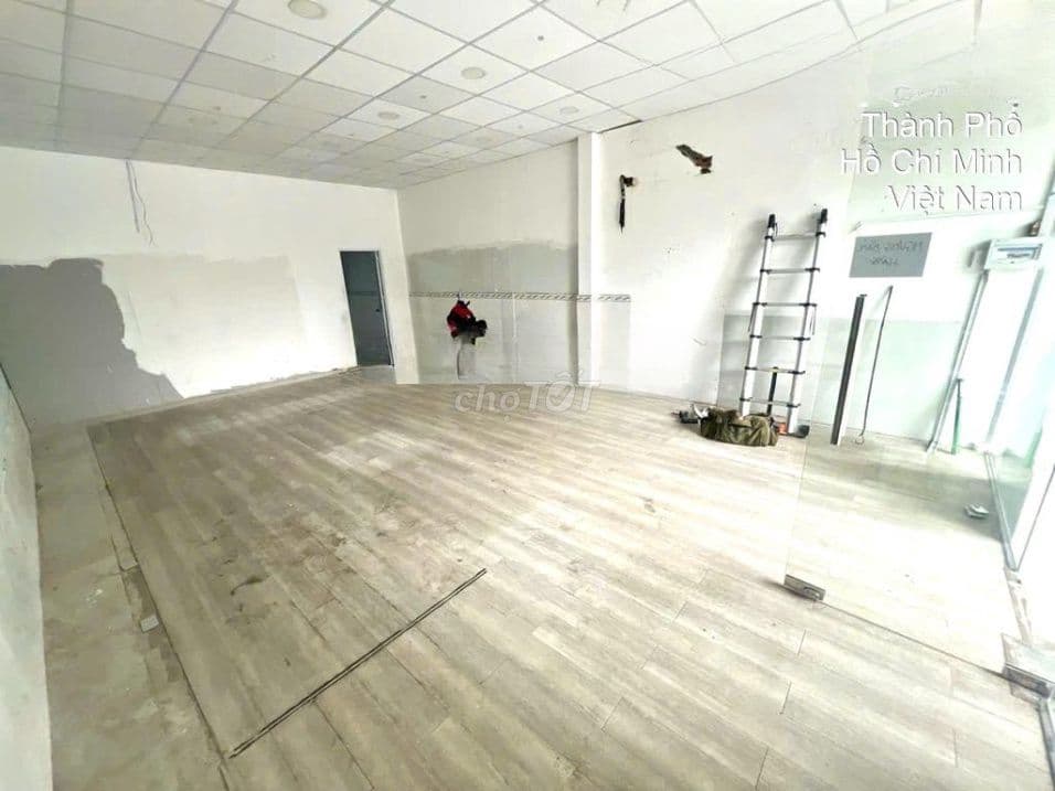 Nhà mặt tiền kinh doanh - nở hậu - cách UBNN Nhà Bè 100m - 5,2x34m - Ảnh 3