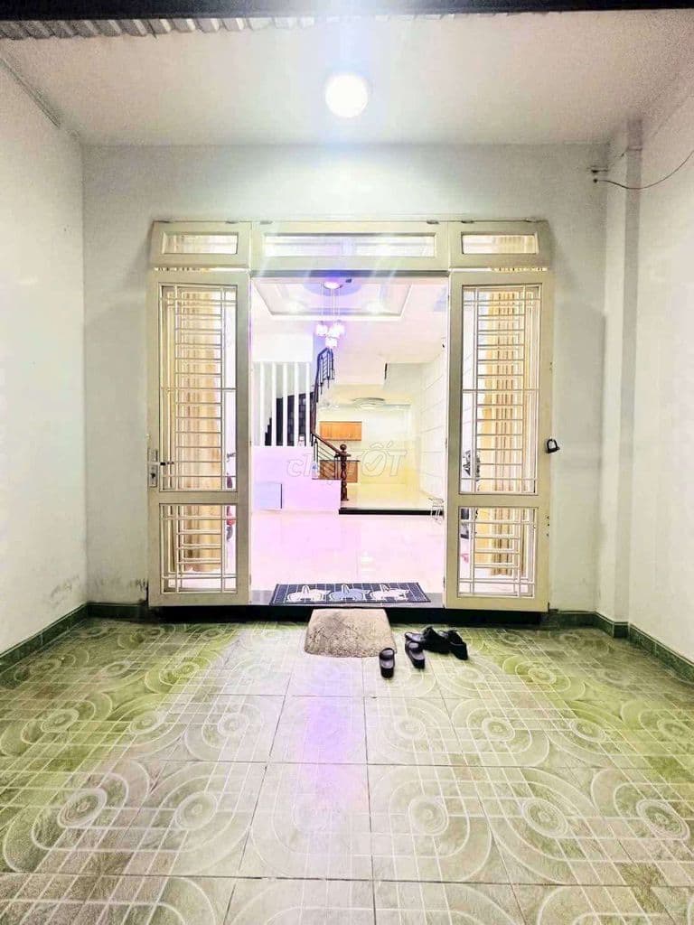 NHÀ NGON - GIÁ TỐT - HẺM XE HƠI - Ở NGAY - Ảnh 2