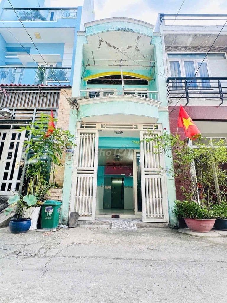 BÁN NHÀ HẺM XE HƠI LÊ VĂN QUỚI
