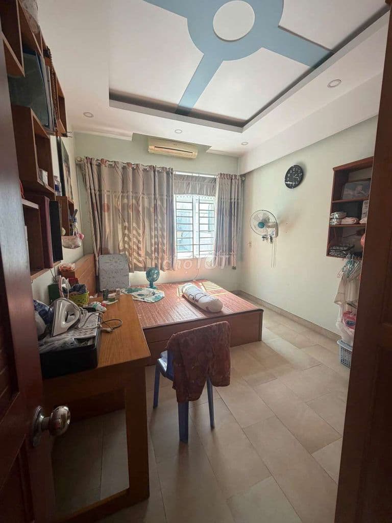 Bán nhà hẻm 6m thông Lạc Long Quân p5 40m2 2 lầu đúc giá 6.5 tỷ còn TL - Ảnh 2