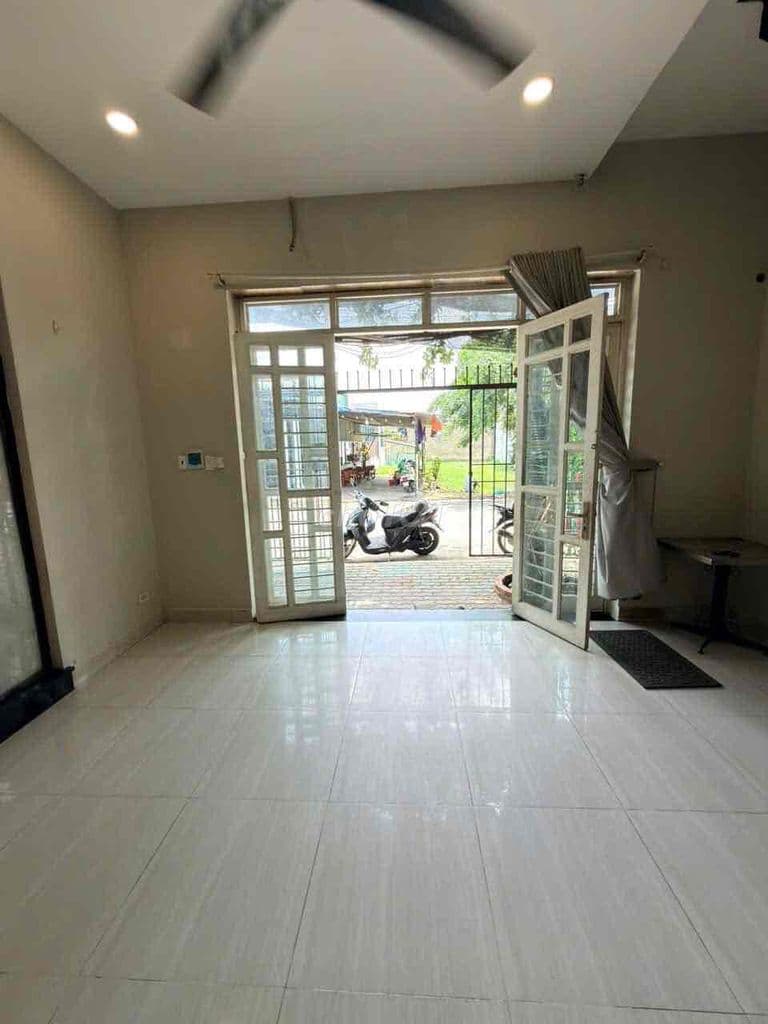 NHÀ ĐẸP 5*10M MẶT TIỀN ĐƯỜNG NGUYỄN THỊ TRỌN KINH DOANH BUÔN BÁN VLA - Ảnh 3