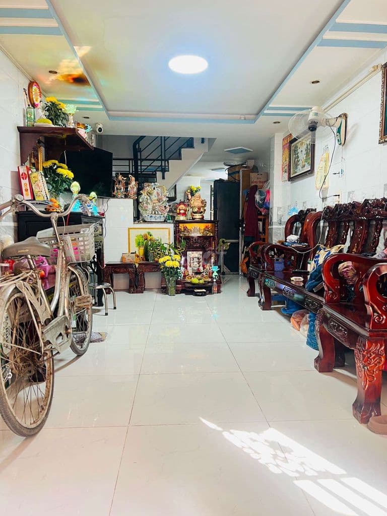NHỈNH 1 TỶ – NHÀ 2 TẦNG – HẺM XE HƠI 6M – GẦN LÊ VĂN LƯƠNG - Ảnh 2