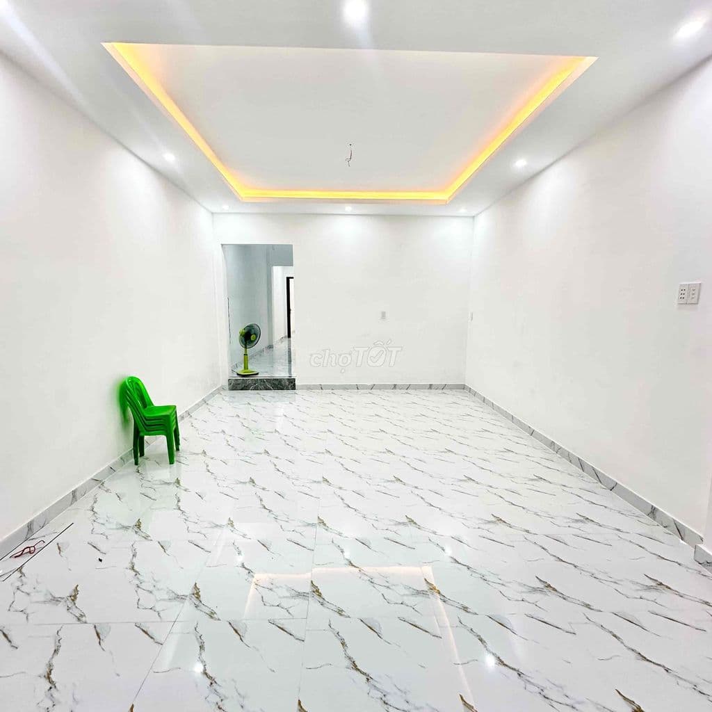 Nhà mới 100% HXH đg Dương Tự Quán sát Khu Tên Lửa