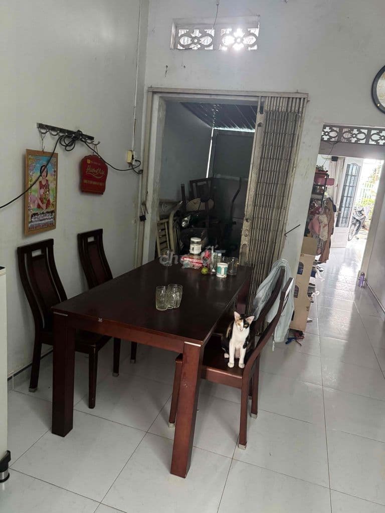 đổi chỗ ở. cần bán nhà gần khu trung tâm thị trấn - Ảnh 3