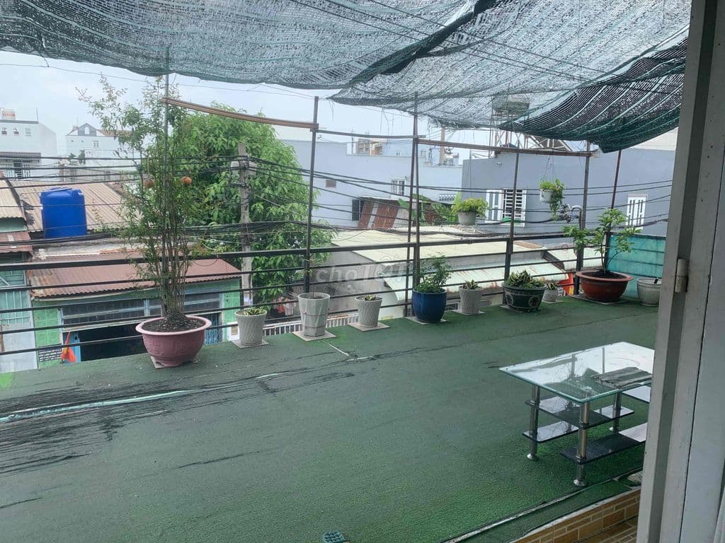 nhà đang ở cần bán