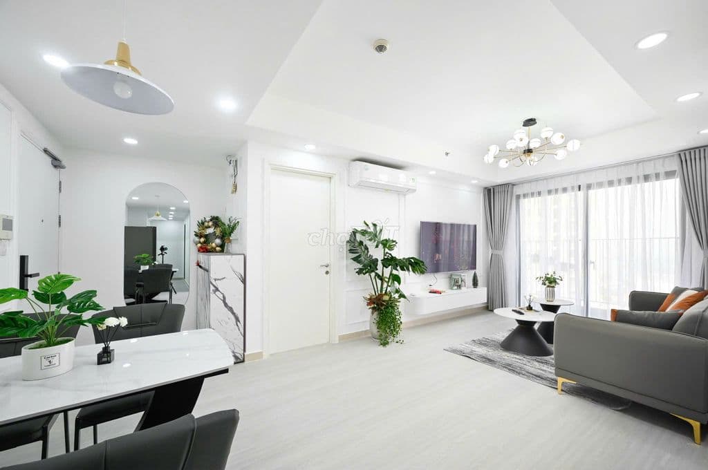 CHỦ NGỘP BÁN GẤP 2PN2WC Masteri Thảo Điền - Tầng cao View sông 8.5 tỷ