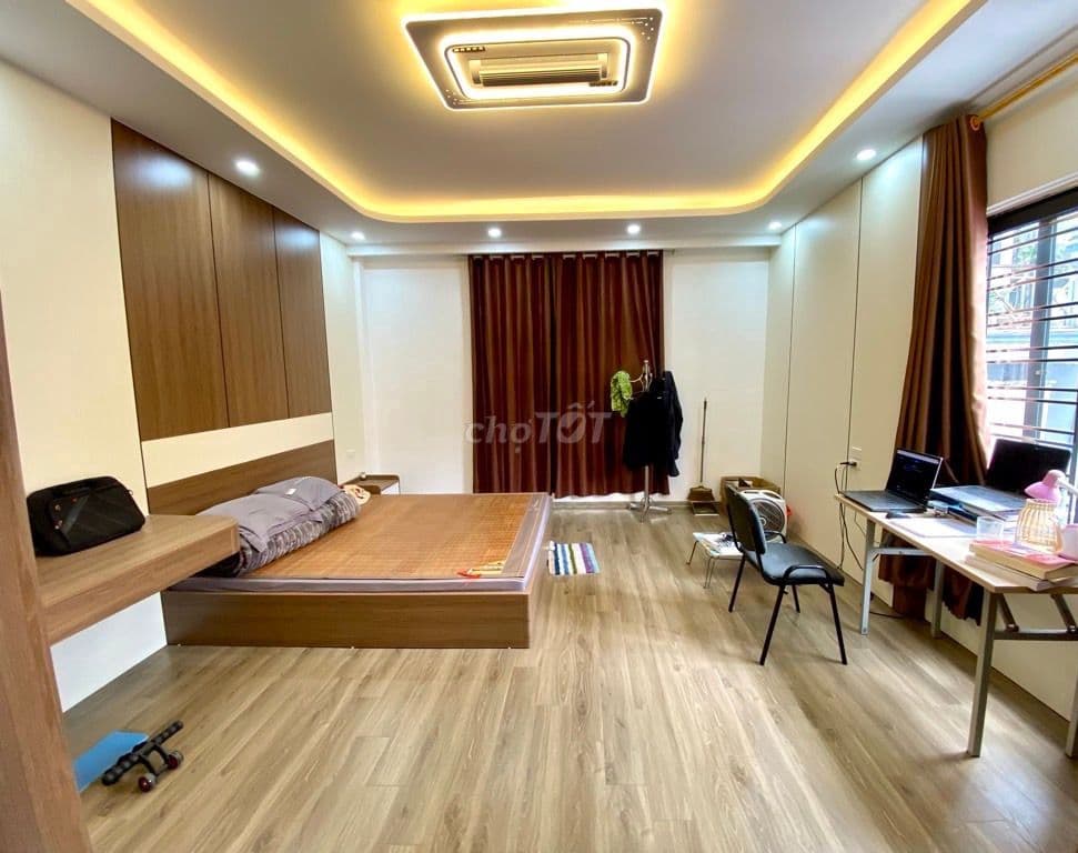 PHẠM VĂN ĐỒNG - HOÀNG QUỐC VIỆT – NGÕ THÔNG, GẦN PHỐ - NỘI THẤT ĐẸP - Ảnh 3