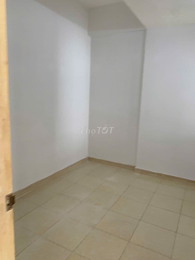 BÁN CĂN TẦNG 6 HQC PLAZA NHÀ TRỐNG DỌN NGAY - Ảnh 3