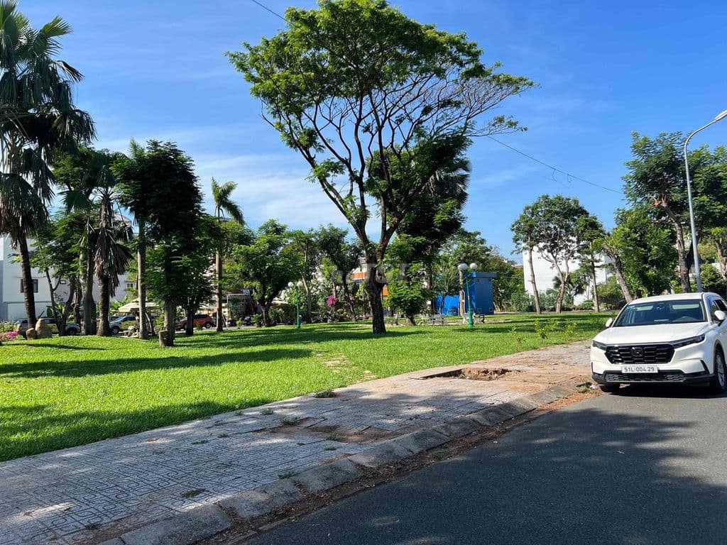 Bán lô 132m2 kdc Hưng Phú 2 thông Liên Phường giá 11 tỷ 5 - Ảnh 2