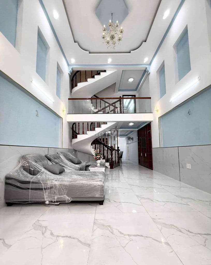 SÁT NGÃ 4 TÔ KÝ - 4.5 x 16m NHÀ 3 TẦNG HẺM 5m XE HƠI FULL NỘI THẤT - Ảnh 2