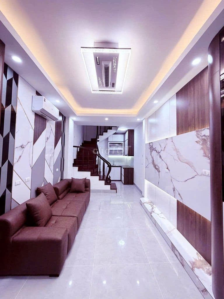 Em cần bán Nhà Bạch Mai, 3 ngủ, 50m mặt phố, full nội thất