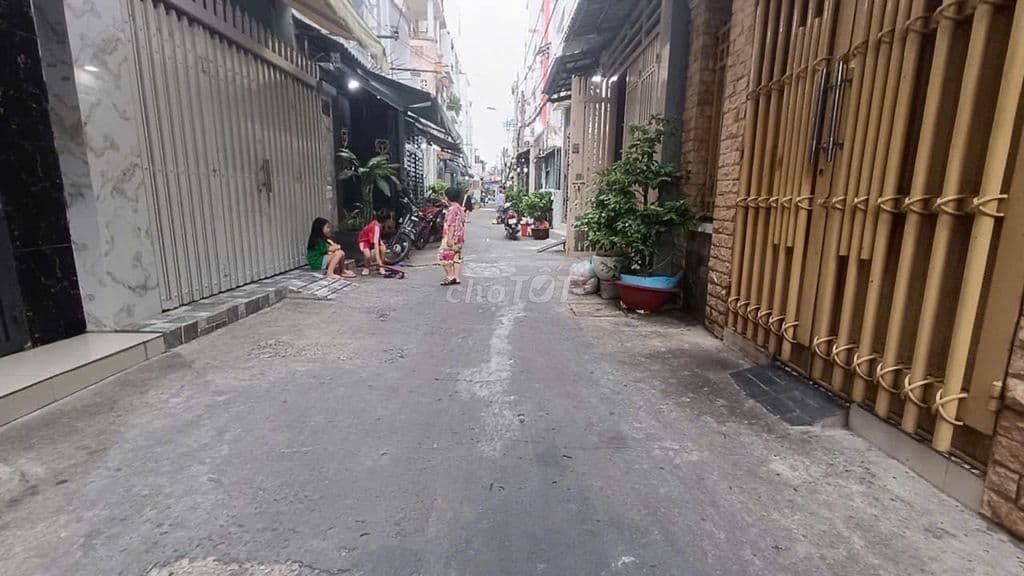 Q.8, NHÀ ĐẸP 4 TẦNG, HXH ÂU DƯƠNG LÂN, , GẦN CẦU CHỮ Y, PHÁP LÝ CHUẨN - Ảnh 3