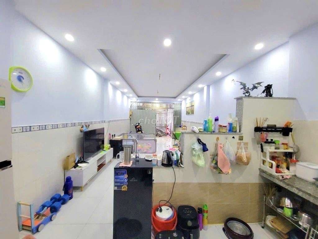 Nhà Tân Bình 4 đồng nhỉnh 52m2 vào ở ngay - Ảnh 2