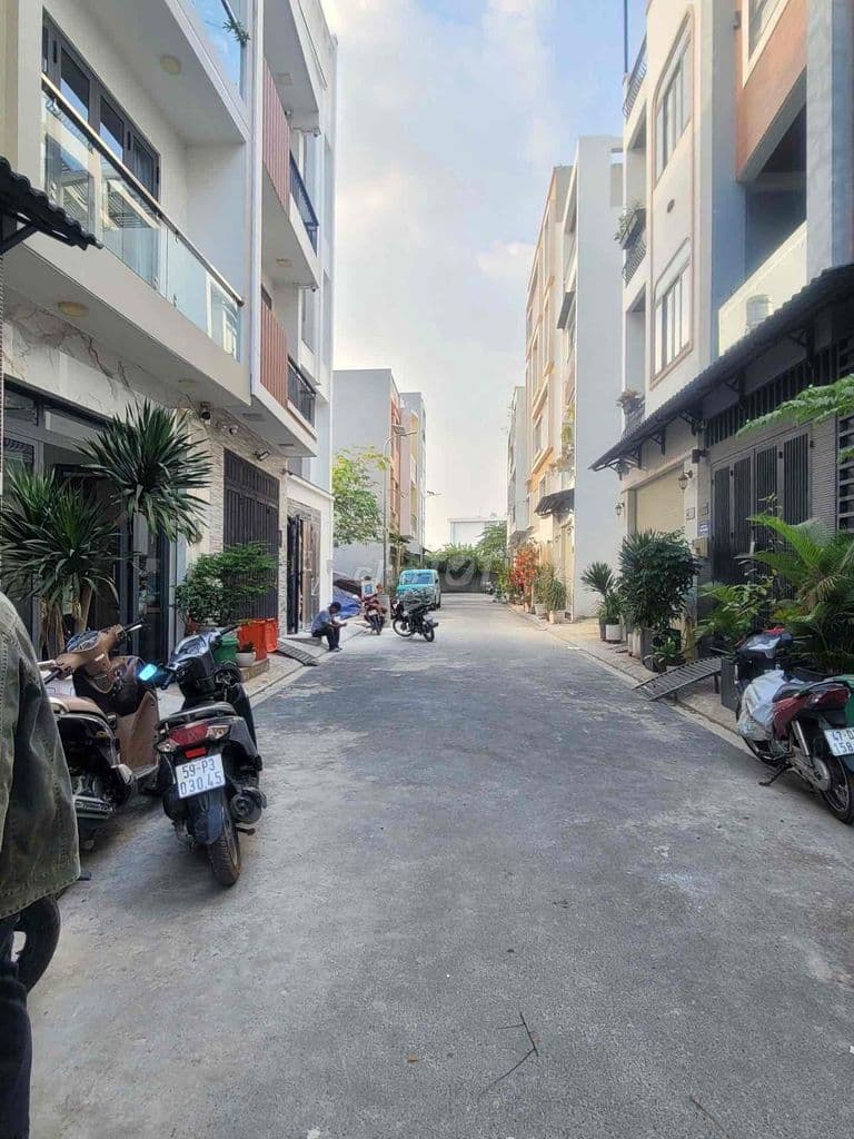 BÁN NHÀ BÌNH TÂN,KÊNH THAM LƯƠNG,HXH,60m 4 TẦNG BTCT